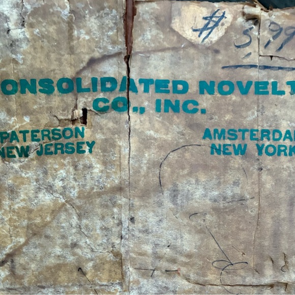 Vintage Pompom Aluminum Christmas Tree - Picture 10 of 13